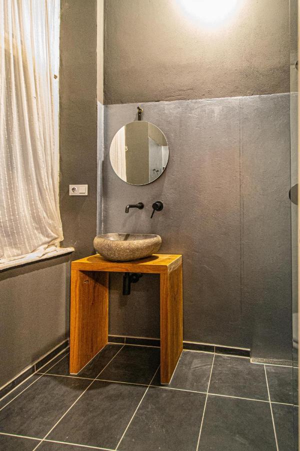 4 Bedrooms 130M2 Apartment At The Main City Square Prága Kültér fotó